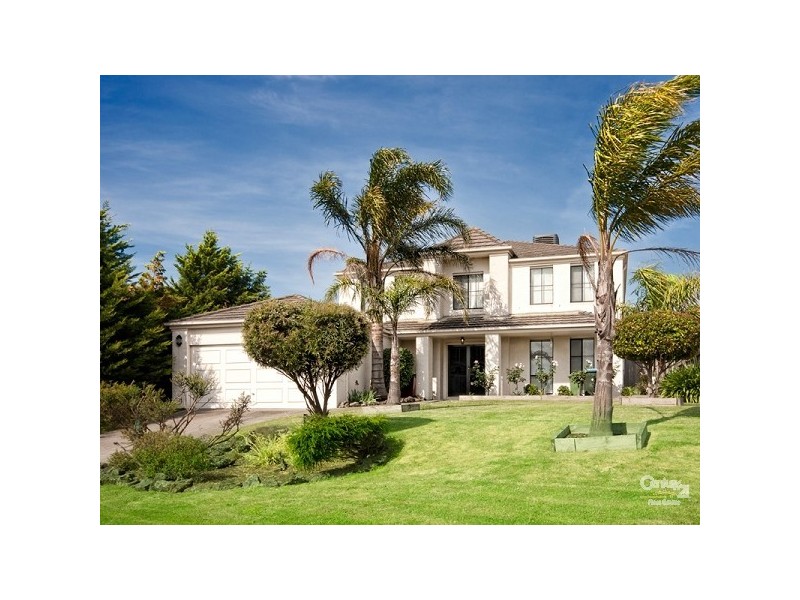 4 Crabill Walk, Narre Warren South VIC 3805