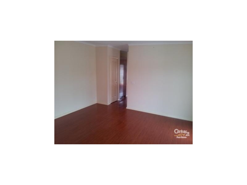 3/30 Grand Central Blvd, Pakenham VIC 3810