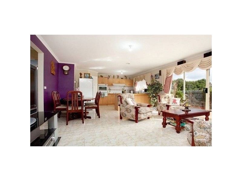 45 Bounty Way, Berwick VIC 3806