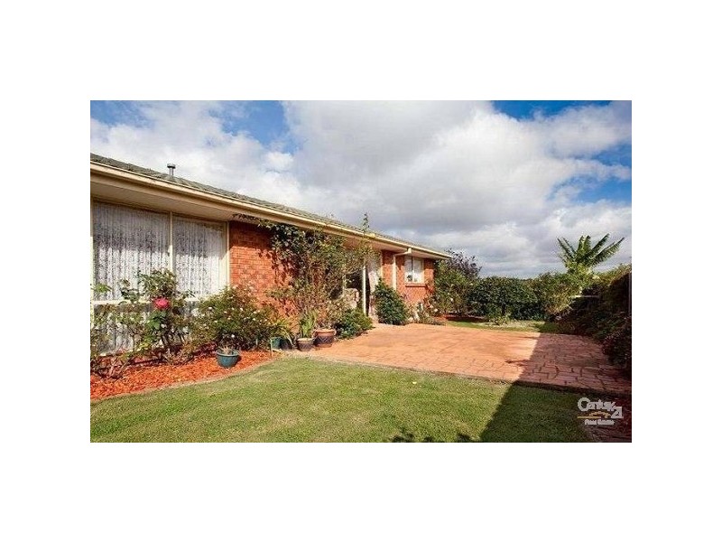 45 Bounty Way, Berwick VIC 3806