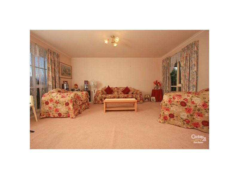 10 Darling Court, Hampton Park VIC 3976