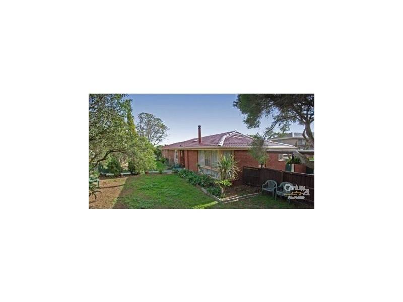 1 Winnima Ave, Hampton Park VIC 3976