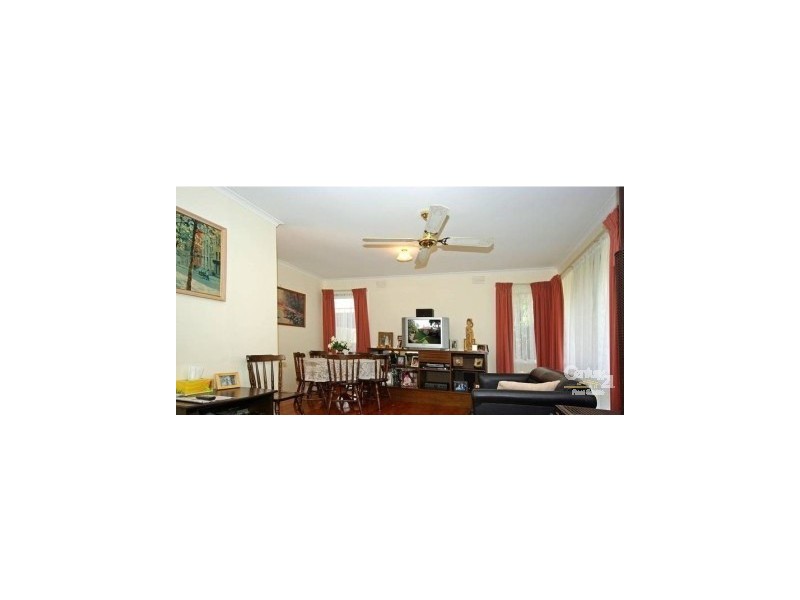 1 Winnima Ave, Hampton Park VIC 3976