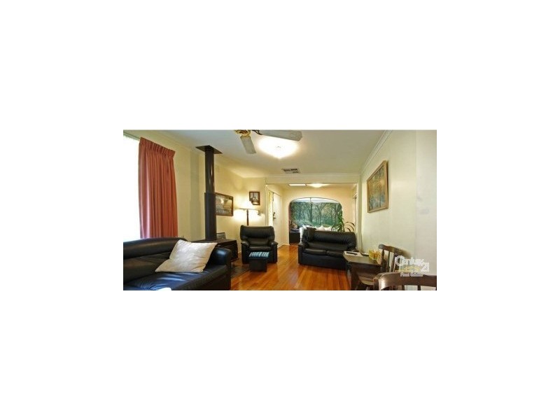 1 Winnima Ave, Hampton Park VIC 3976