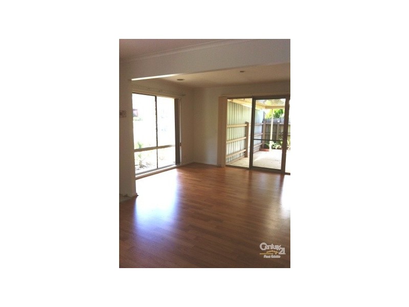 15 The Eyrie, Hampton Park VIC 3976