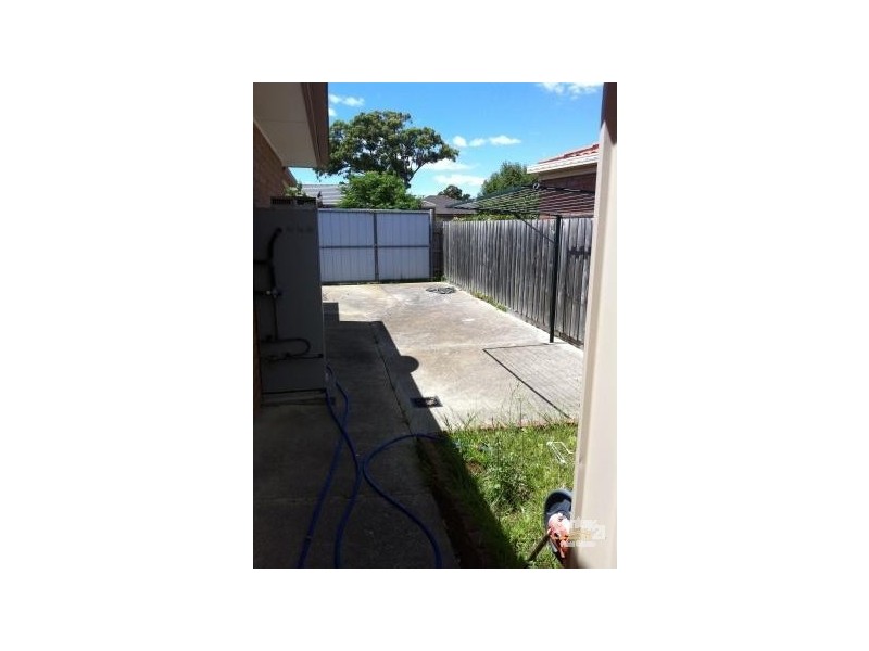 15 The Eyrie, Hampton Park VIC 3976