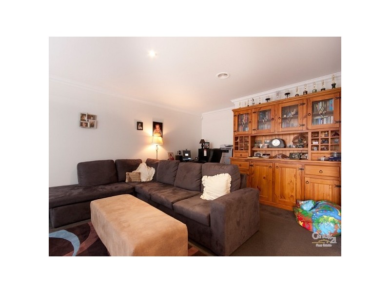 12 Niagara Court, Hampton Park VIC 3976