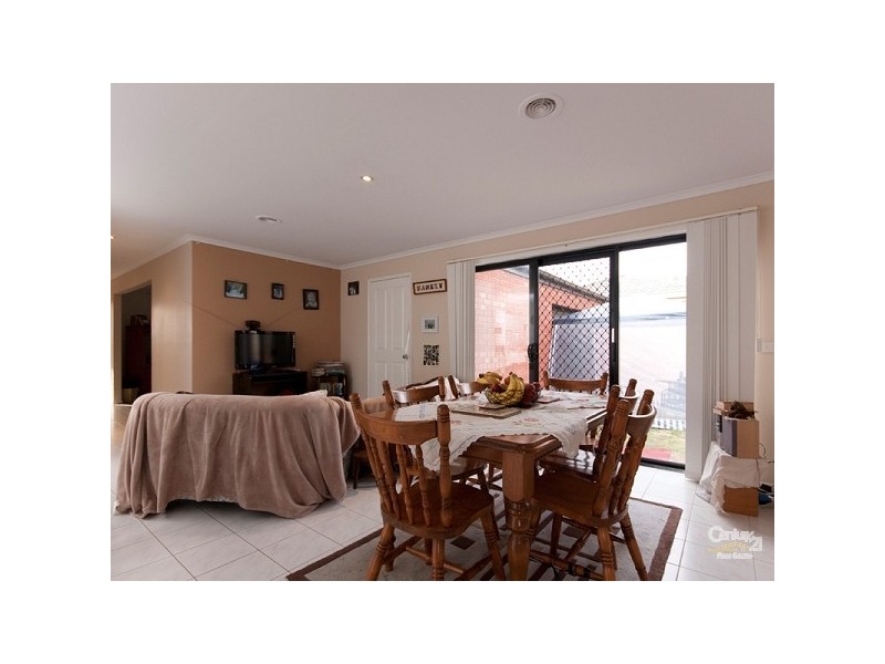 12 Niagara Court, Hampton Park VIC 3976