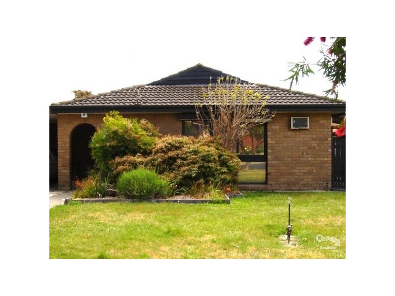 5 Mark Court, Hampton Park VIC 3976