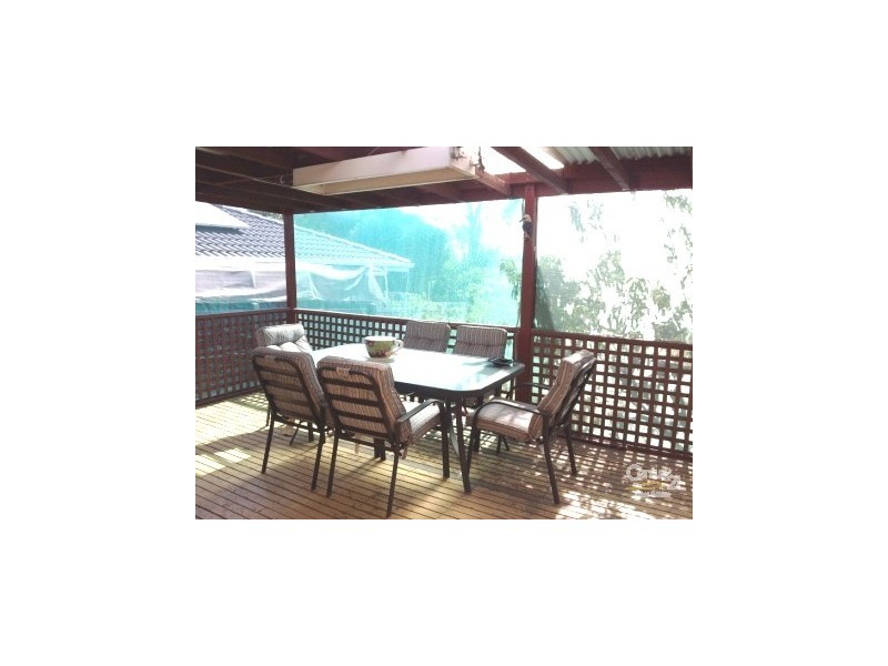 11 Hillview Rise, Hampton Park VIC 3976