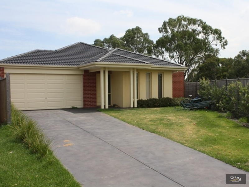 82 Gregson Grove, Lyndhurst VIC 3975