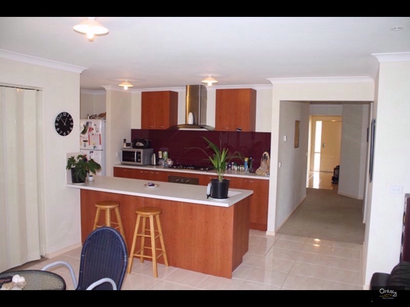 82 Gregson Grove, Lyndhurst VIC 3975