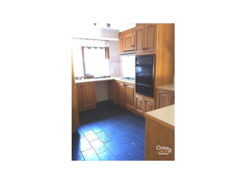 13 Jason Place, Hampton Park VIC 3976