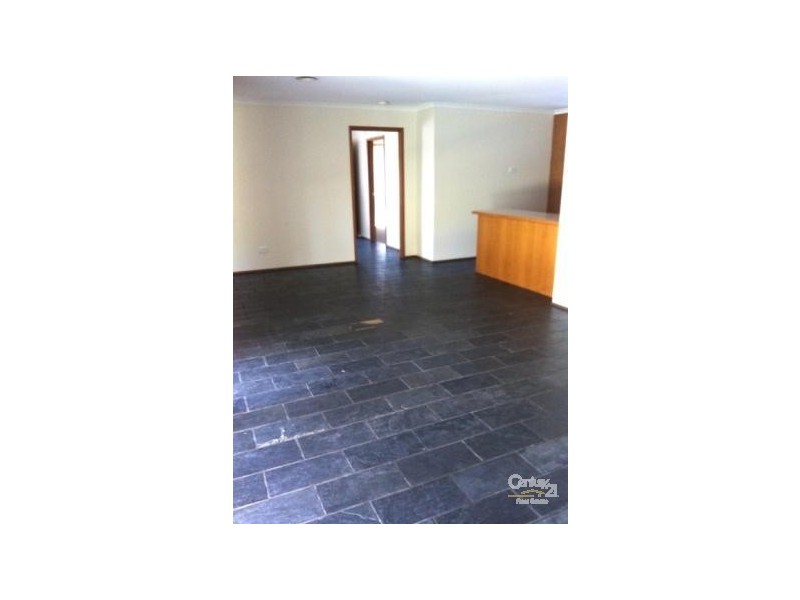 13 Jason Place, Hampton Park VIC 3976