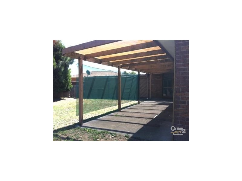 13 Jason Place, Hampton Park VIC 3976