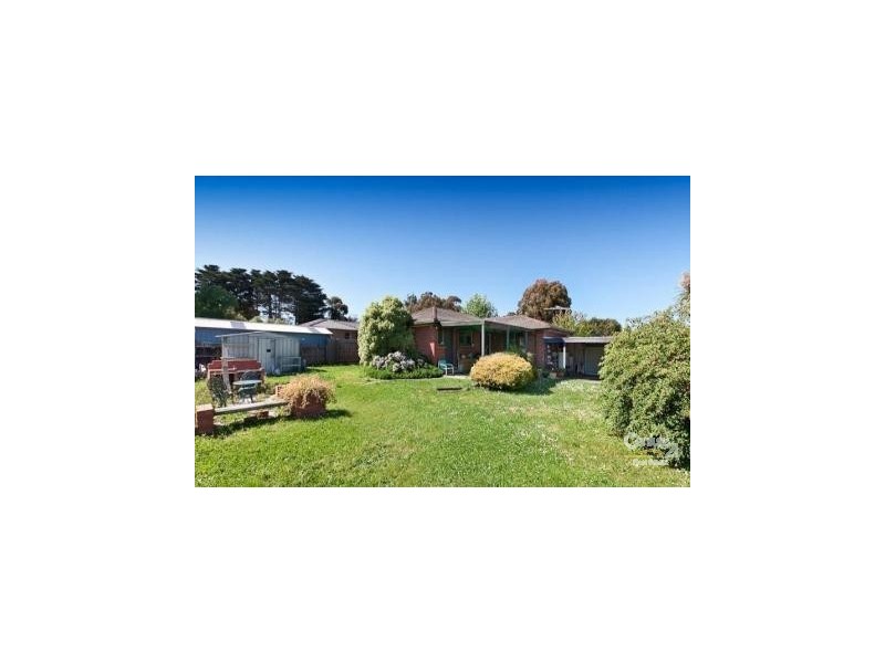 2 Yarrow Court, Berwick VIC 3806