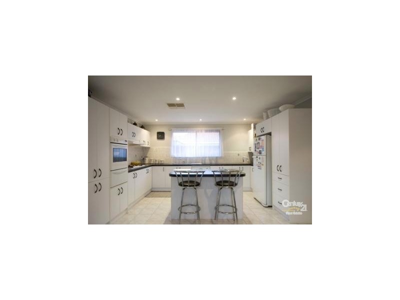 74 The Parkway, Hampton Park VIC 3976