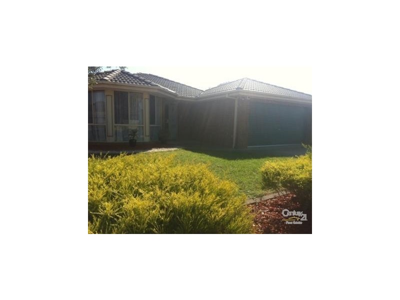 15 Arnica Close, Hampton Park VIC 3976
