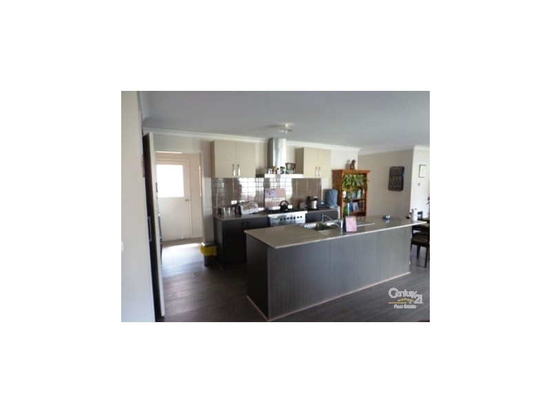 50 Penton Way, Lynbrook VIC 3975