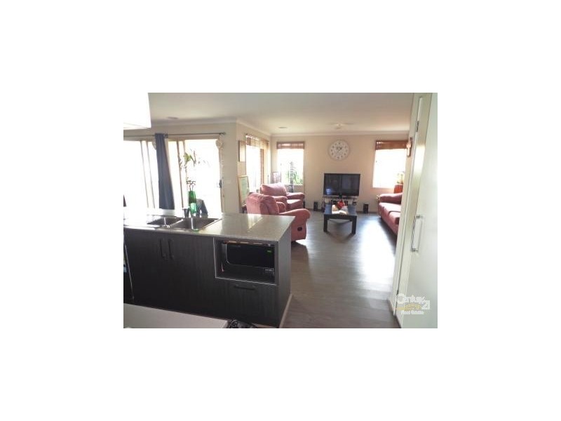 50 Penton Way, Lynbrook VIC 3975