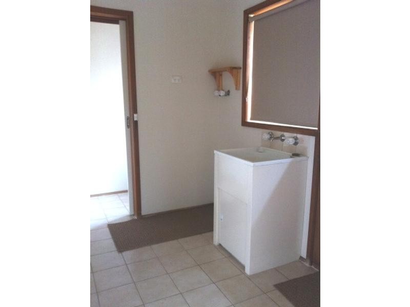 1/5 Princess Maria Place, Hampton Park VIC 3976