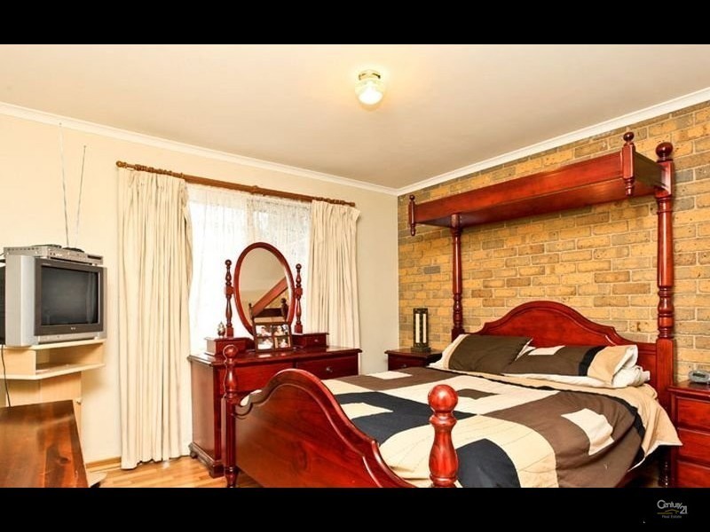 2/55  Leopold Crescent, Hampton Park VIC 3976