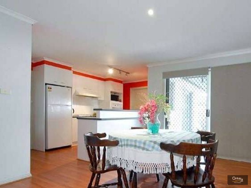 16 Branton Drive, Hampton Park VIC 3976