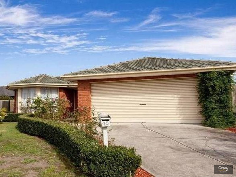 45 Bounty Way, Berwick VIC 3806