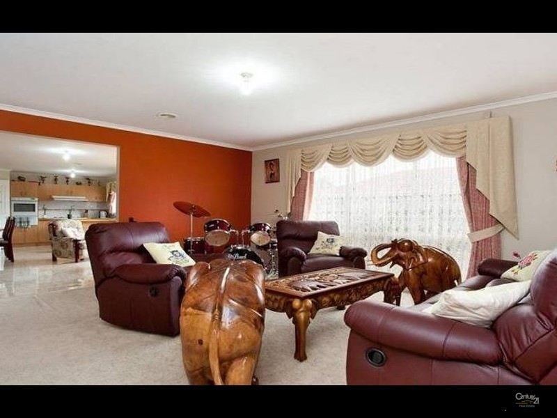 45 Bounty Way, Berwick VIC 3806