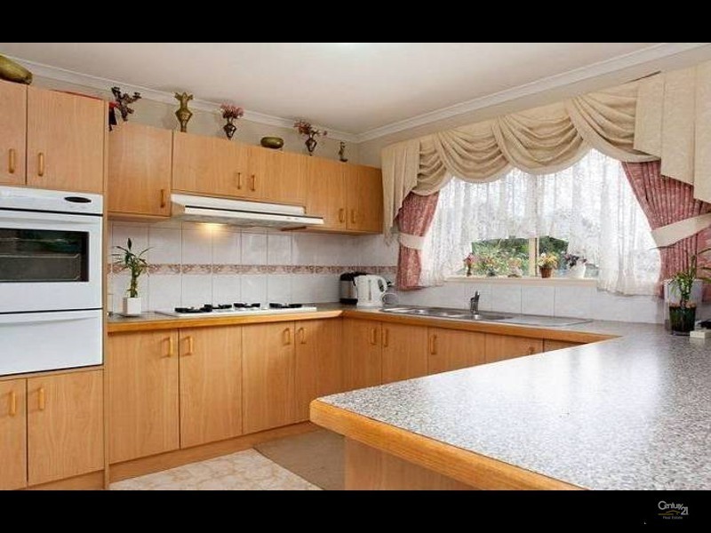 45 Bounty Way, Berwick VIC 3806