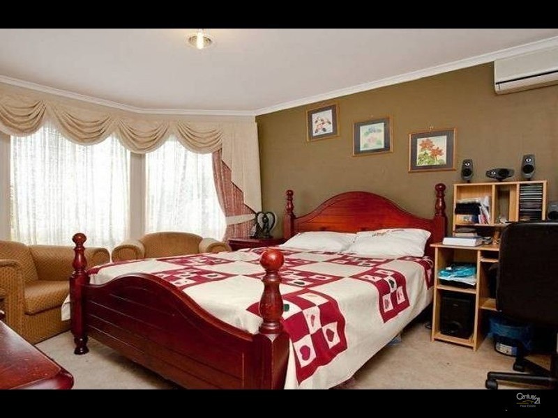 45 Bounty Way, Berwick VIC 3806