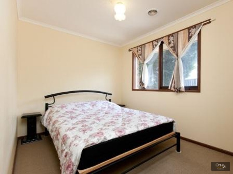 78 Lesley Drive, Hampton Park VIC 3976