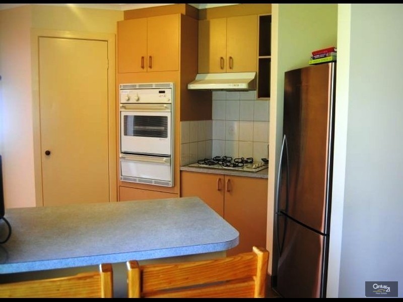 41 Narellan Drive, Hampton Park VIC 3976