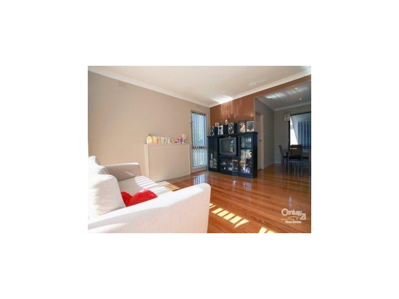 24 Laburnum Grove, Doveton VIC 3177