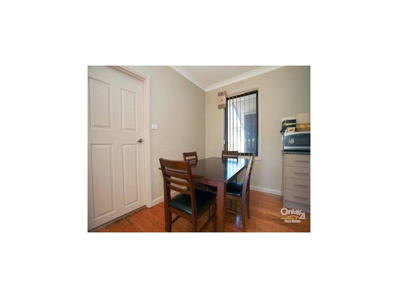 24 Laburnum Grove, Doveton VIC 3177