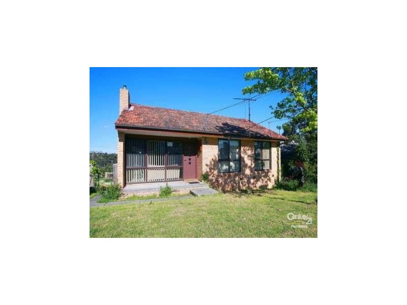 24 Laburnum Grove, Doveton VIC 3177