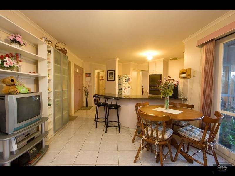 10 Darling Court, Hampton Park VIC 3976