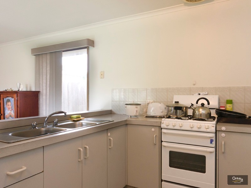 44 Michelle Drive, Hampton Park VIC 3976