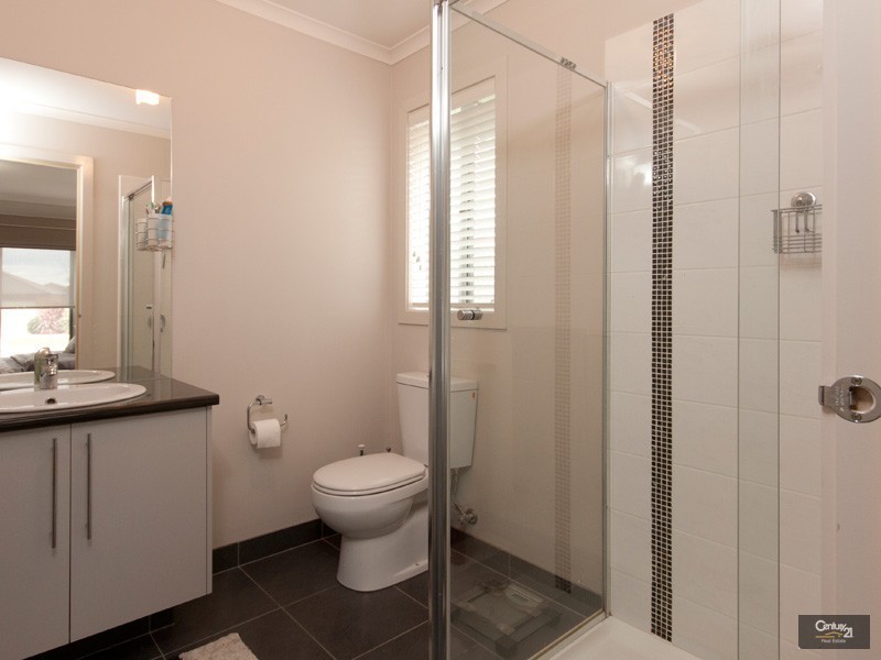 147 Aylmer Road, Lyndhurst VIC 3975