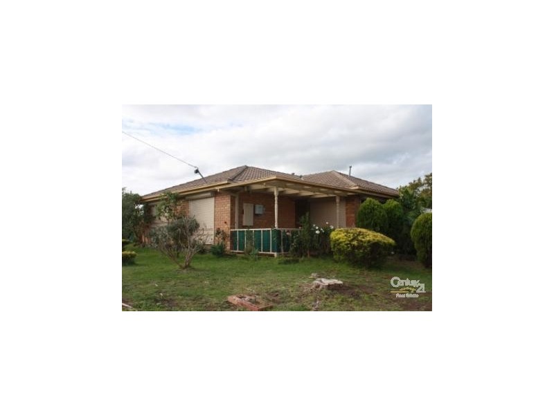 17 Lauren Drive, Hampton Park VIC 3976