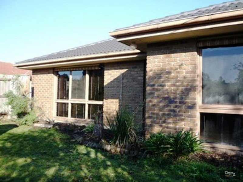 39 Bourke Road, Cranbourne VIC 3977