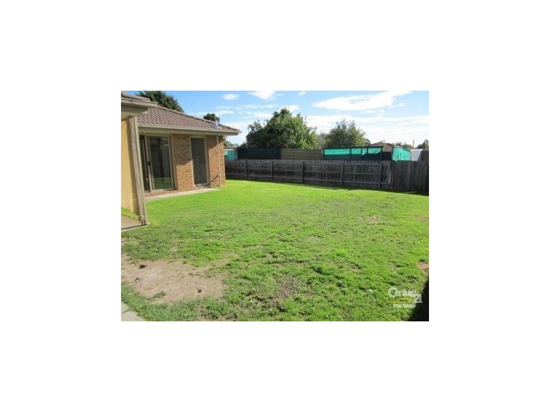 13 Belvedere Court, Hampton Park VIC 3976