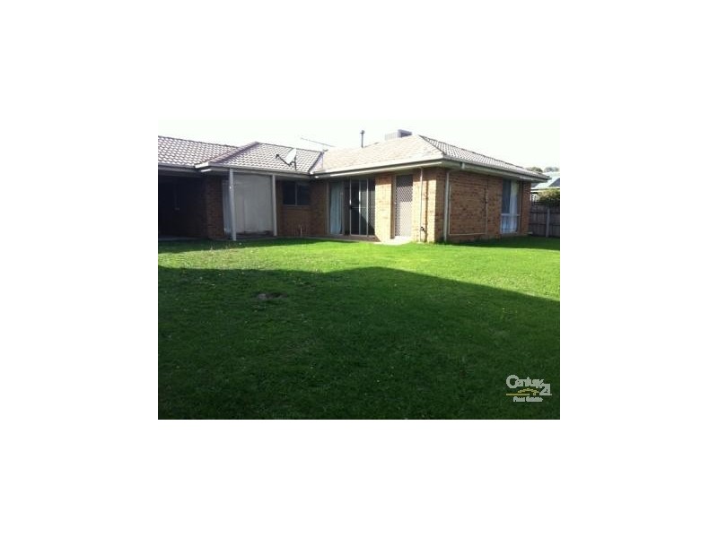 13 Belvedere Court, Hampton Park VIC 3976