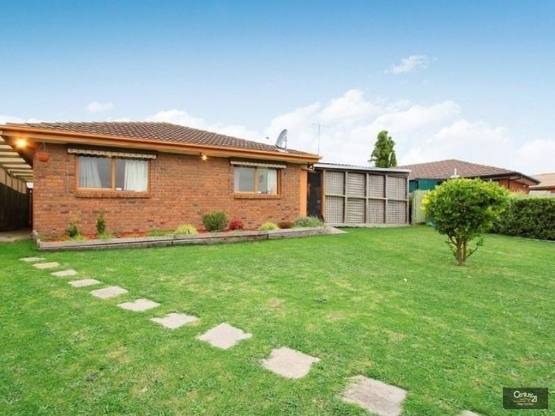 7 Emma Court, Hampton Park VIC 3976