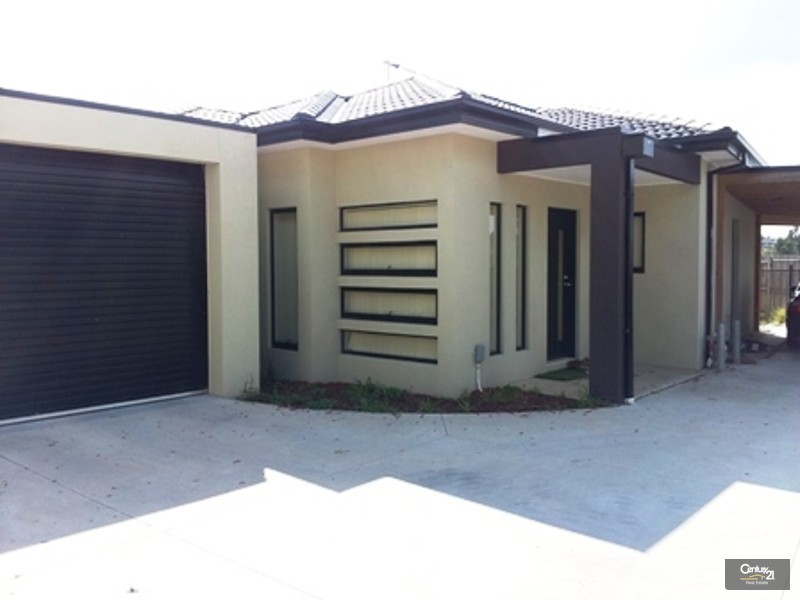 3/39-41 Coral Drive, Hampton Park VIC 3976