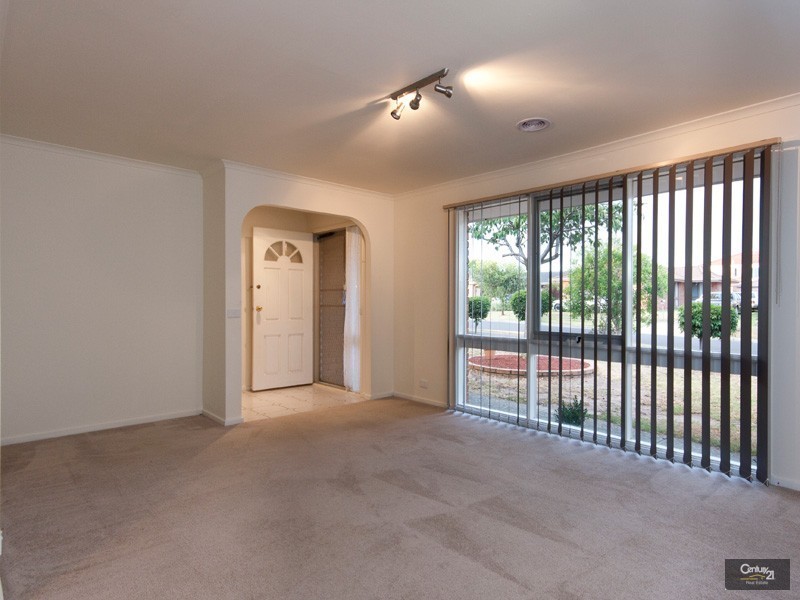 41 Leopold Crescent, Hampton Park VIC 3976