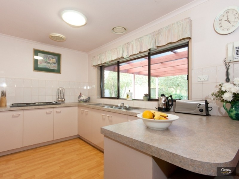 15 Jade Court, Hampton Park VIC 3976