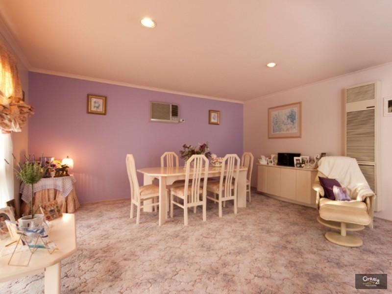 15 Jade Court, Hampton Park VIC 3976