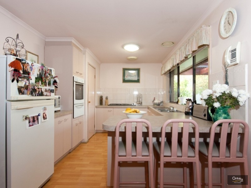 15 Jade Court, Hampton Park VIC 3976