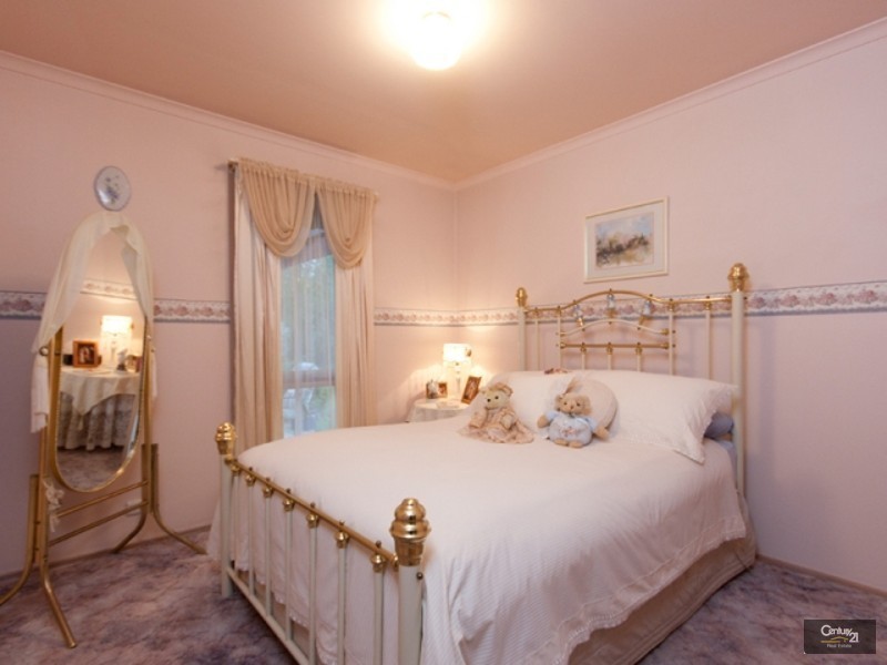 15 Jade Court, Hampton Park VIC 3976